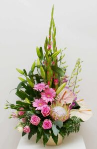 How to Make a Flower Arrangement: 15 Easy steps | Flowers & Sympathy